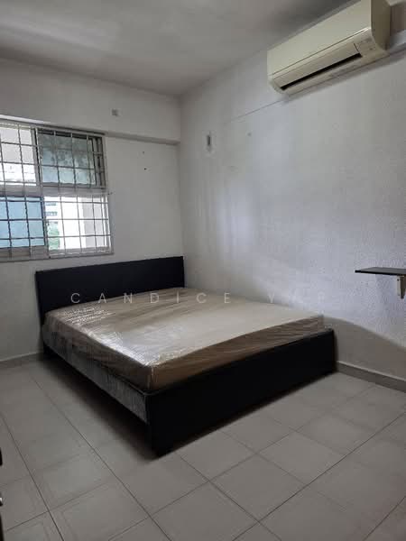 827 Tampines Street 81, 827 Tampines Street 81, 2 Bedrooms, 721 sqft, HDB Flat For Rent, by Candice Yap, 500231809 - PropertyGuru.com.sg