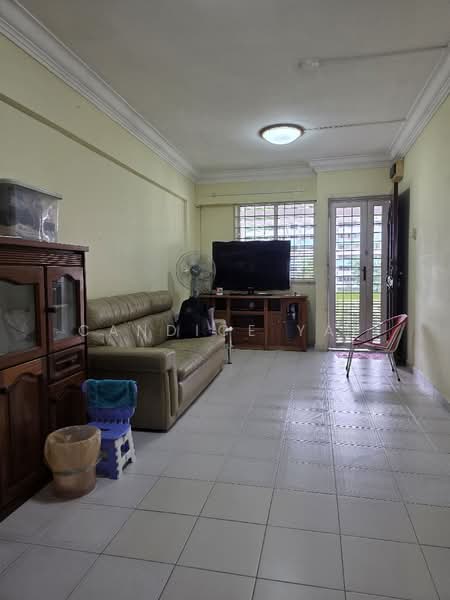 827 Tampines Street 81, 827 Tampines Street 81, 2 Bedrooms, 721 sqft, HDB Flat For Rent, by Candice Yap, 500231809 - PropertyGuru.com.sg