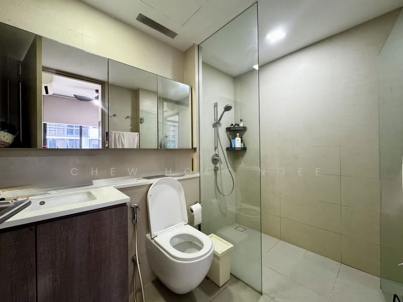 The Wisteria, 592 Yishun Ring Road, 1 Bedroom, 441 sqft, Condominium For Sale, by Chew Hock Ngee, 500231810 - Bathroom - PropertyGuru.com.sg
