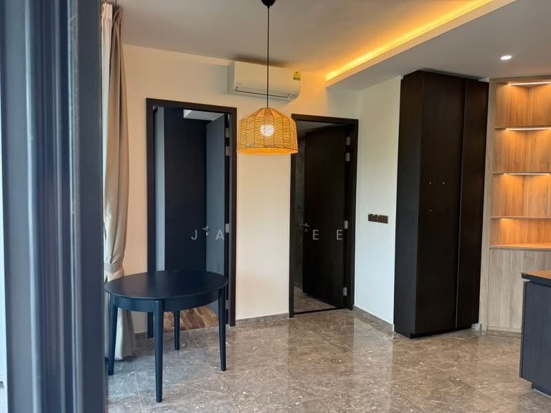 Hyll on Holland, 99 Holland Road, Tanglin / Holland / Bukit Timah, 2 Bedrooms, 721 sqft, Condominium For Sale, by Jane Ee, 500231812 - PropertyGuru.com.sg