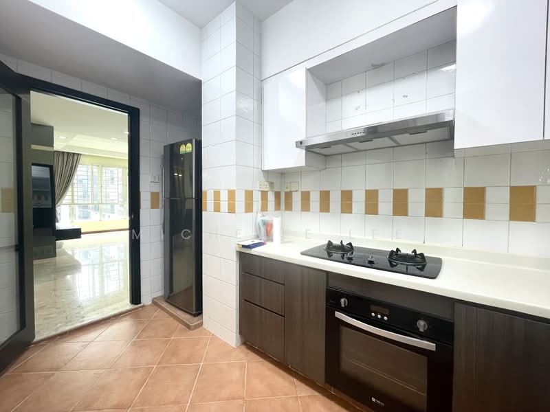 The Floravale, 226 Westwood Avenue, 3 Bedrooms, 1,292 sqft, Executive Condominium For Sale, by Michelle Lee, 500231813 - Kitchen - PropertyGuru.com.sg