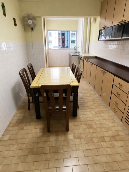 206 Tampines Street 21, 206 Tampines Street 21, 2 Bedrooms, 807 sqft, HDB Flat For Sale, by Sharil Satar, 500231820 - Kitchen - PropertyGuru.com.sg