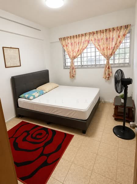 206 Tampines Street 21, 206 Tampines Street 21, 2 Bedrooms, 807 sqft, HDB Flat For Sale, by Sharil Satar, 500231820 - Common Bedroom - PropertyGuru.com.sg