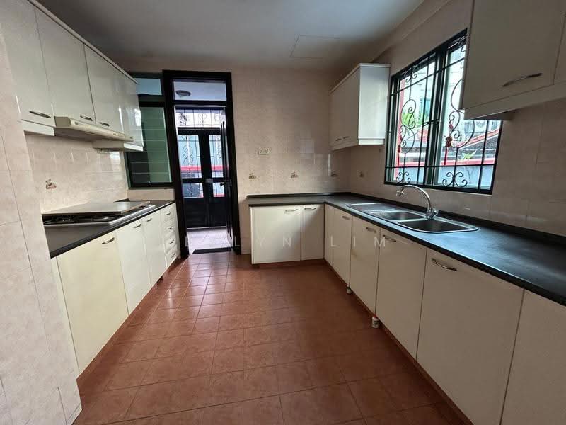 Westville, Westwood Avenue, Boon Lay / Jurong / Tuas, 5 Bedrooms, 2,400 sqft, Corner Terrace For Sale, by Jeslyn Lim, 500231824 - Kitchen - PropertyGuru.com.sg