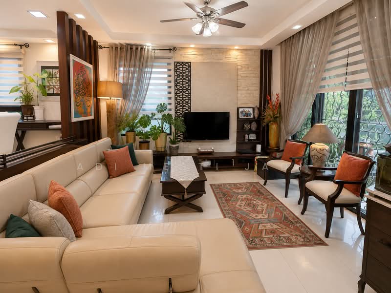 The Springfield, Chempaka Kuning Link, 5 Bedrooms, 2,336 sqft, Terraced House For Sale, by Adi Mesti Jadi, 500231833 - Living Room - PropertyGuru.com.sg