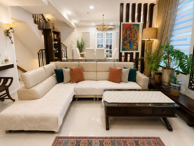 The Springfield, Chempaka Kuning Link, 5 Bedrooms, 2,336 sqft, Terraced House For Sale, by Adi Mesti Jadi, 500231833 - Living Room - PropertyGuru.com.sg