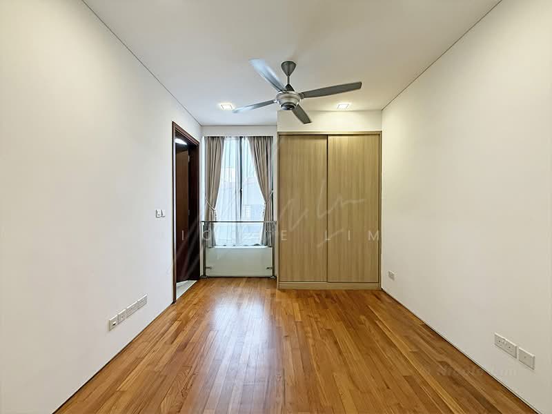 Modern Semi-D @ Serangoon Gdn Estate, Bloxhome Drive, 6 Bedrooms, 5,000 sqft, Semi-Detached House For Rent, by Nicole Lim, 500231839 - Bedroom 4 - PropertyGuru.com.sg