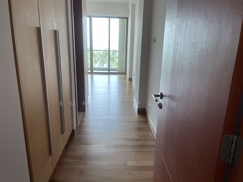 The Berth by the Cove, 202 Ocean Drive, 4 Bedrooms, 1,883 sqft, Condominium For Sale, by Ronald Pang, 500231851 - Corridor - PropertyGuru.com.sg