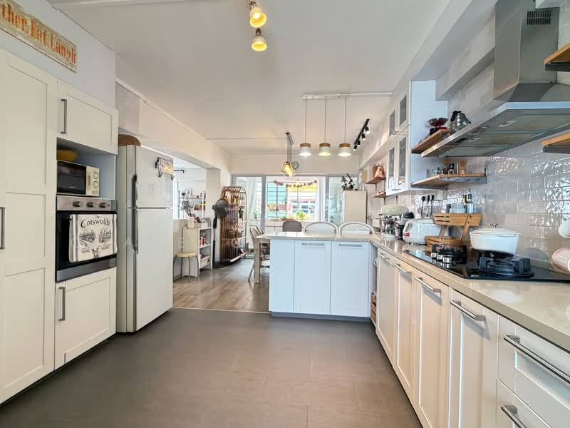 437 Choa Chu Kang Avenue 4, 437 Choa Chu Kang Avenue 4, 4 Bedrooms, 1,593 sqft, HDB Flat For Sale, by Clarence Hee 许振雄, 500231853 - Kitchen - PropertyGuru.com.sg