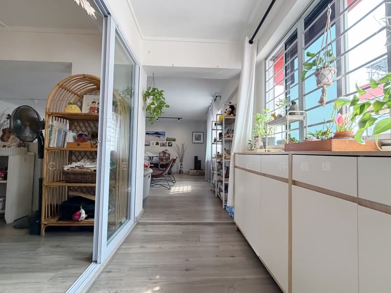 437 Choa Chu Kang Avenue 4, 437 Choa Chu Kang Avenue 4, 4 Bedrooms, 1,593 sqft, HDB Flat For Sale, by Clarence Hee 许振雄, 500231853 - Living Room - PropertyGuru.com.sg