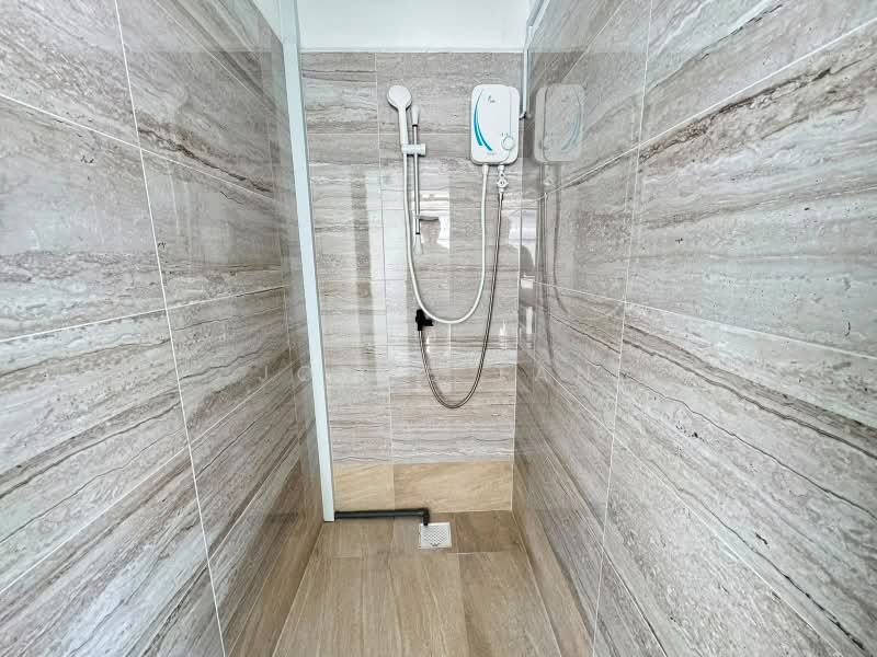 Colonia-era Landed Co-Living Corporate Leasing, , 7 Bedrooms, 1,000 sqft, Cluster House For Rent, by Joyce Tan, 500231854 - Bathroom - PropertyGuru.com.sg