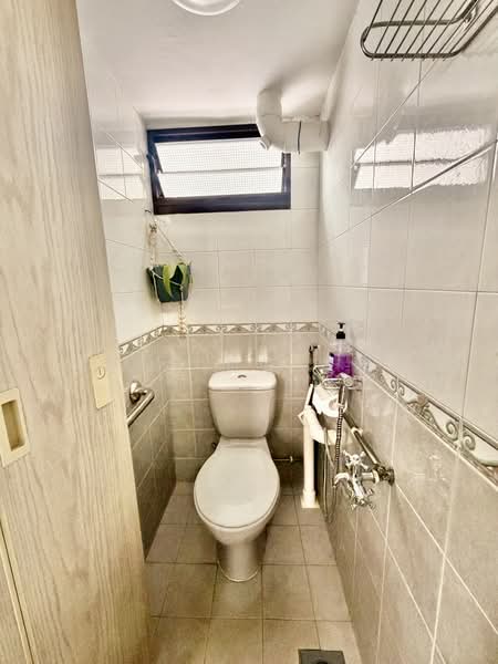 119 Ho Ching Road, 119 Ho Ching Road, Boon Lay / Jurong / Tuas, 2 Bedrooms, 721 sqft, HDB Flat For Sale, by Kean Ng 黄和杰, 500231855 - Bathroom - PropertyGuru.com.sg