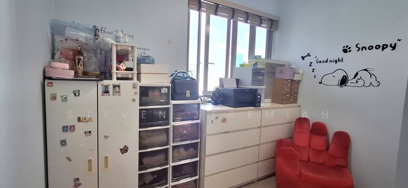 Sol Acres, 8 Choa Chu Kang Grove, 5 Bedrooms, 1,216 sqft, Condominium For Sale, by Steven Jeremiah, 500231860 - Bedroom #3 - PropertyGuru.com.sg