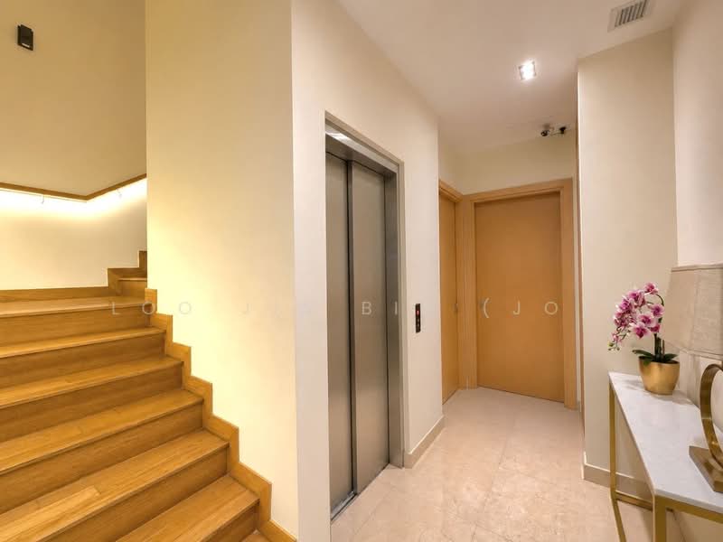 Belgravia Villas, 200 Ang Mo Kio Avenue 5, 5 Bedrooms, 3,584 sqft, Cluster House For Sale, by Loo Jia Bin (Jo), 500231863 - Corridor - PropertyGuru.com.sg