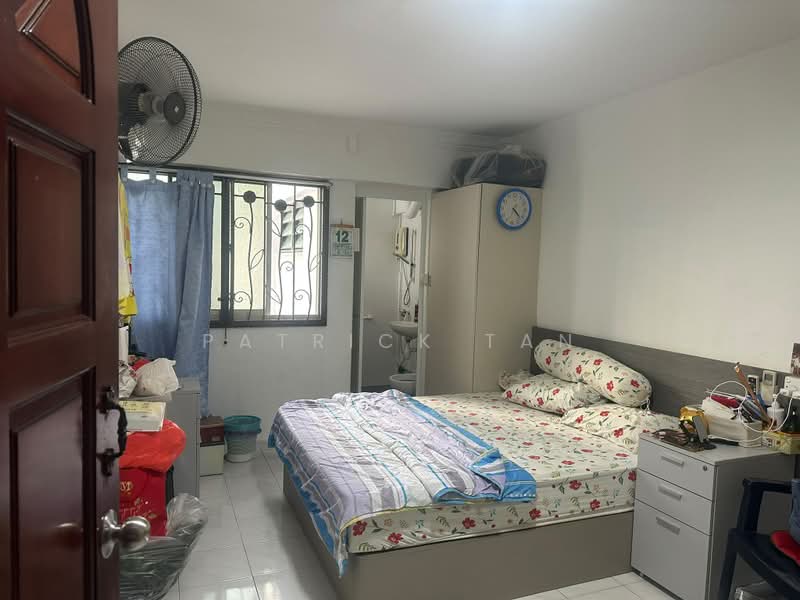 329 Woodlands Street 32, 329 Woodlands Street 32, 3 Bedrooms, 904 sqft, HDB Flat For Sale, by Patrick Tan, 500231868 - Bedroom - PropertyGuru.com.sg