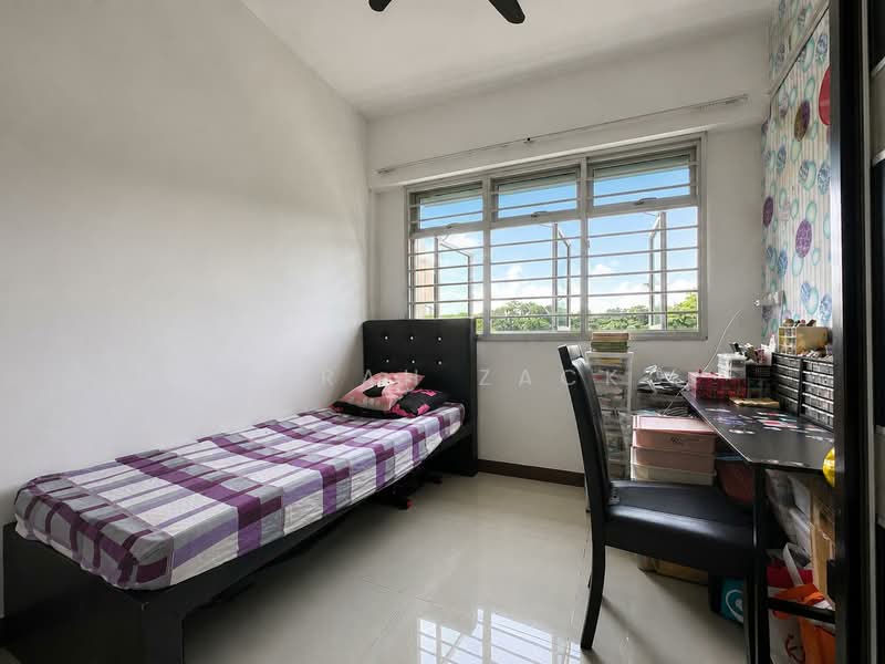 512A Yishun Street 51, 512A Yishun Street 51, 2 Bedrooms, 732 sqft, HDB Flat For Sale, by Farah Zack, 500231884 - Bedroom - PropertyGuru.com.sg