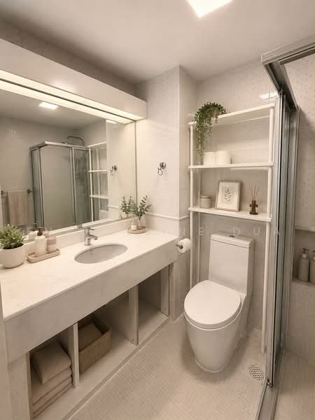 West Bay Condo, 56 West Coast Crescent, 2 Bedrooms, 850 sqft, Condominium For Sale, by Evangeline Dua, 500231888 - Bathroom - PropertyGuru.com.sg