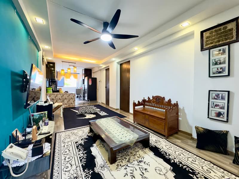 534 Bukit Batok Street 51, 534 Bukit Batok Street 51, 2 Bedrooms, 743 sqft, HDB Flat For Sale, by Farah Zack, 500231891 - Living Room - PropertyGuru.com.sg