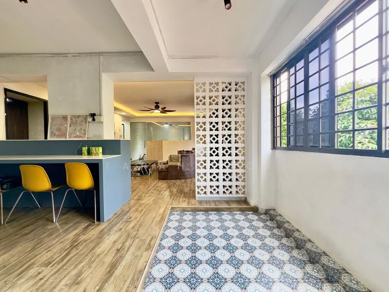 730 Tampines Street 71, 730 Tampines Street 71, 4 Bedrooms, 1,335 sqft, HDB Flat For Sale, by Farah Zack, 500231899 - Living Room - PropertyGuru.com.sg