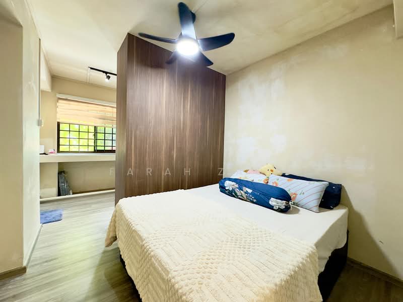 730 Tampines Street 71, 730 Tampines Street 71, 4 Bedrooms, 1,335 sqft, HDB Flat For Sale, by Farah Zack, 500231899 - Bedroom - PropertyGuru.com.sg