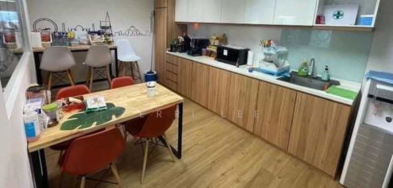 Suntec City Tower, 6 Temasek Boulevard, Boat Quay / Raffles Place / Marina, 3,079 sqft, Office For Rent, by Terri Lee, 500231907 - Kitchen - CommercialGuru.com.sg