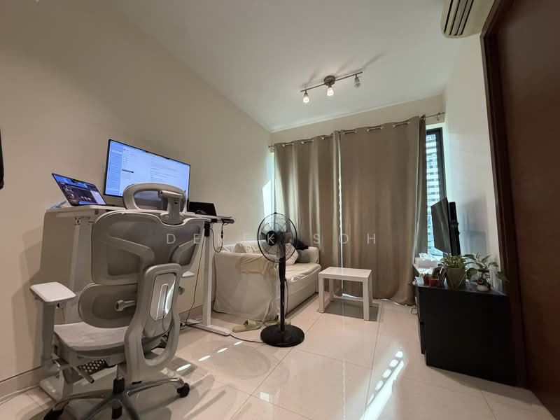 Centra Suites, 38 Geylang Lorong 25A, 1 Bedroom, 452 sqft, Apartment For Rent, by Derek Soh, 500231918 - Living Room - PropertyGuru.com.sg