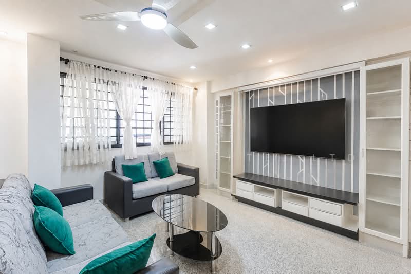 438 Choa Chu Kang Avenue 4, 438 Choa Chu Kang Avenue 4, 3 Bedrooms, 1,141 sqft, HDB Flat For Sale, by KOH YONG JIAN, 500231925 - Living Room - PropertyGuru.com.sg
