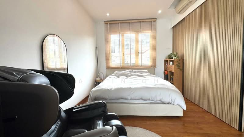 Landed 7772 @ D15 Corner Terrace with pool and near MRT, Eunos, East Coast / Marine Parade, 5 Bedrooms, 4,050 sqft, Corner Terrace For Sale, by Alvin Oh, 500231930 - Bedroom - PropertyGuru.com.sg