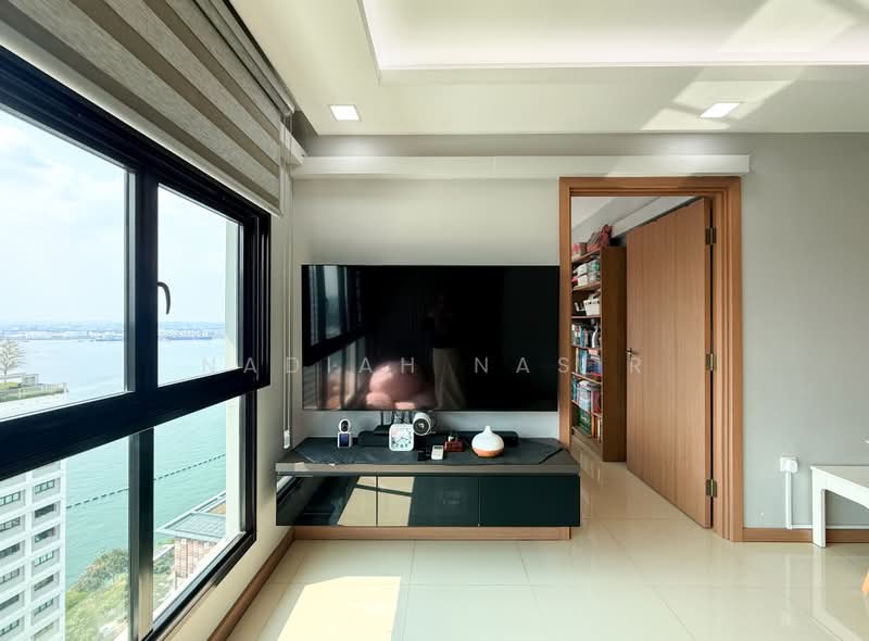 413C Northshore Drive, 413C Northshore Drive, Hougang / Punggol / Sengkang, 2 Bedrooms, 721 sqft, HDB Flat For Sale, by Nadiah Nasir, 500231956 - Living Room - PropertyGuru.com.sg
