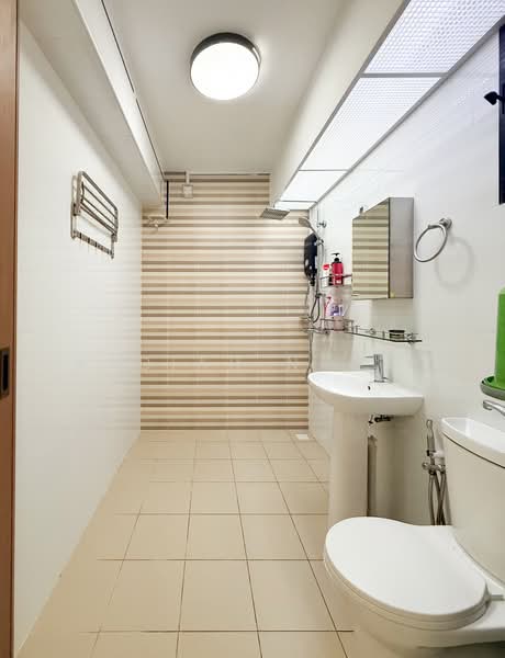 413C Northshore Drive, 413C Northshore Drive, Hougang / Punggol / Sengkang, 2 Bedrooms, 721 sqft, HDB Flat For Sale, by Nadiah Nasir, 500231956 - PropertyGuru.com.sg