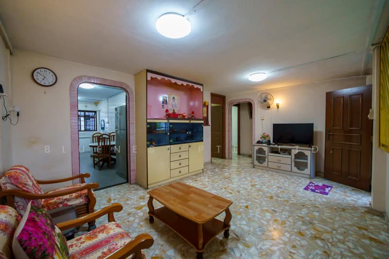 337 Bukit Batok Street 34, 337 Bukit Batok Street 34, 3 Bedrooms, 904 sqft, HDB Flat For Sale, by KENNETH CHUA, 500231958 - Living Room - PropertyGuru.com.sg