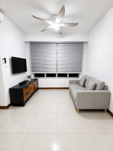 673A Edgefield Plains, 673A Edgefield Plains, 2 Bedrooms, 700 sqft, HDB Flat For Sale, by Travis Ng, 500231975 - Living Room - PropertyGuru.com.sg