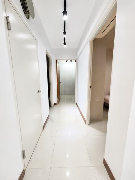 673A Edgefield Plains, 673A Edgefield Plains, 2 Bedrooms, 700 sqft, HDB Flat For Sale, by Travis Ng, 500231975 - Corridor - PropertyGuru.com.sg