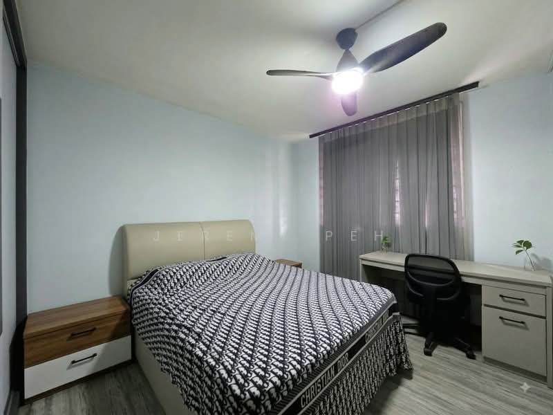 318 Ubi Avenue 1, 318 Ubi Avenue 1, 3 Bedrooms, 904 sqft, HDB Flat For Sale, by Jeremy Peh, 500231977 - Bedroom - PropertyGuru.com.sg