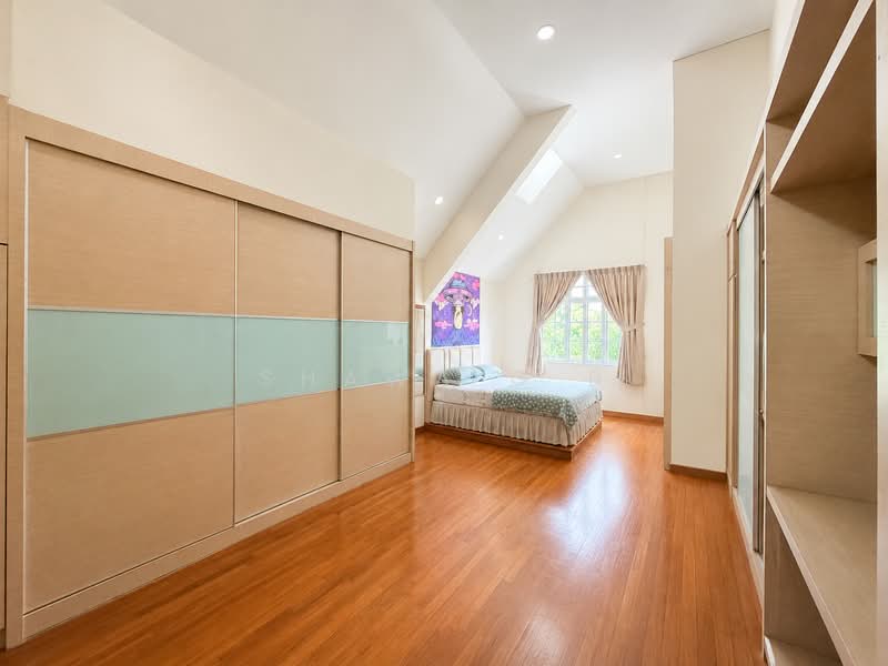Corner Terrace 2.5 storey 6 bedroom, , 6 Bedrooms, 4,000 sqft, Corner Terrace For Sale, by Shawa G B, 500231988 - Bedroom - PropertyGuru.com.sg