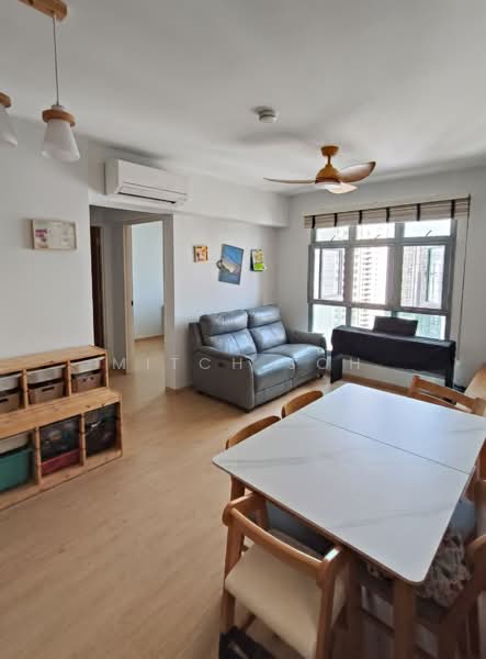 30 Margaret Drive, 30 Margaret Drive, 2 Bedrooms, 667 sqft, HDB Flat For Sale, by Mitch Soh, 500231991 - Living Room - PropertyGuru.com.sg