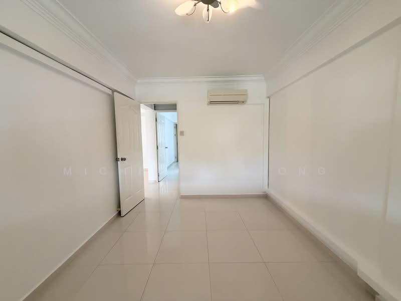 322 Hougang Avenue 5, 322 Hougang Avenue 5, 2 Bedrooms, 720 sqft, HDB Flat For Sale, by Michelle Cheong, 500232003 - Interior - PropertyGuru.com.sg