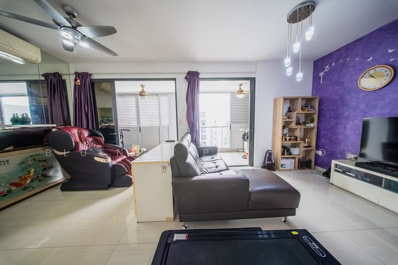 Riversound Residence, 9 Sengkang East Avenue, 3 Bedrooms, 2,195 sqft, Condominium For Sale, by CLARENCE LIANG, 500232019 - Living Room - PropertyGuru.com.sg