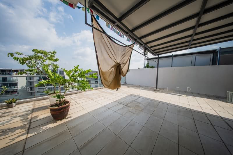 Riversound Residence, 9 Sengkang East Avenue, 3 Bedrooms, 2,195 sqft, Condominium For Sale, by CLARENCE LIANG, 500232019 - Balcony - PropertyGuru.com.sg