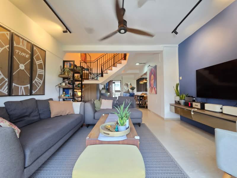 408 Jurong West Street 42, 408 Jurong West Street 42, 3 Bedrooms, 1,496 sqft, HDB Flat For Sale, by Brennan Lim, 500232030 - Living Room - PropertyGuru.com.sg