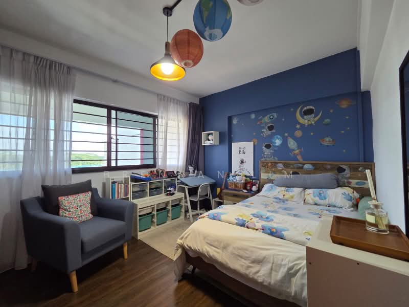 408 Jurong West Street 42, 408 Jurong West Street 42, 3 Bedrooms, 1,496 sqft, HDB Flat For Sale, by Brennan Lim, 500232030 - Bedroom - PropertyGuru.com.sg