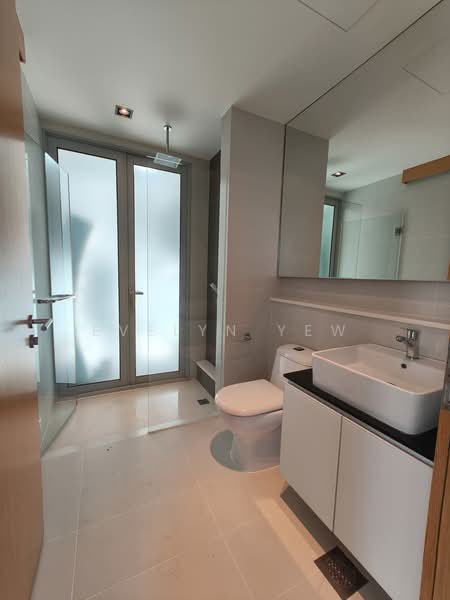 Kovan Residences, 7A Kovan Road, 4 Bedrooms, 3,283 sqft, Condominium For Rent, by Evelyn Yew, 500232041 - Bathroom - PropertyGuru.com.sg