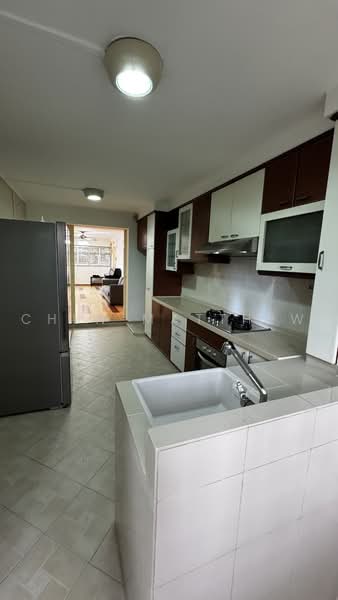 5 Dover Crescent, 5 Dover Crescent, 3 Bedrooms, 1,012 sqft, HDB Flat For Sale, by Chen Matthew, 500232048 - Kitchen - PropertyGuru.com.sg