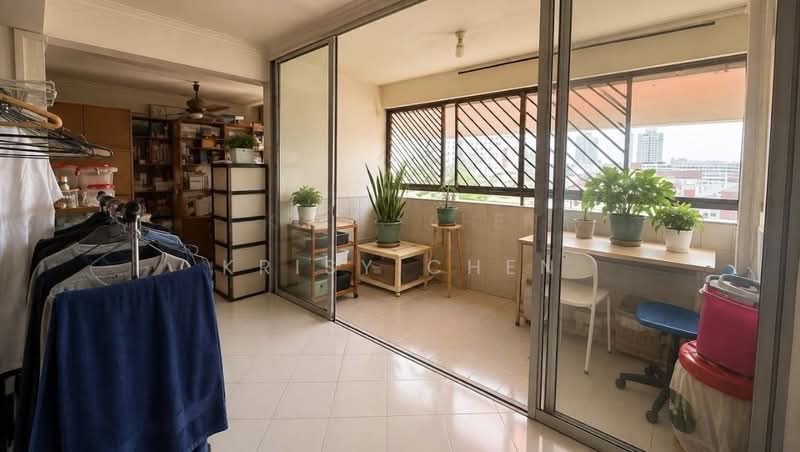 163 Bishan Street 13, 163 Bishan Street 13, 3 Bedrooms, 1,302 sqft, HDB Flat For Sale, by Krisy Chen, 500232058 - Balcony - PropertyGuru.com.sg