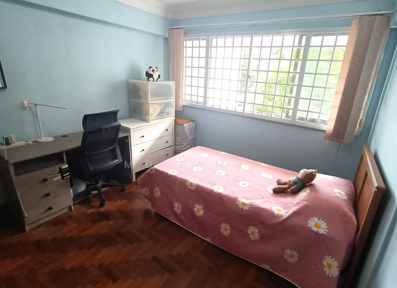 127 Tampines Street 11, 127 Tampines Street 11, 3 Bedrooms, 1,420 sqft, HDB Flat For Sale, by Md Zamry, 500232059 - Bedroom - PropertyGuru.com.sg