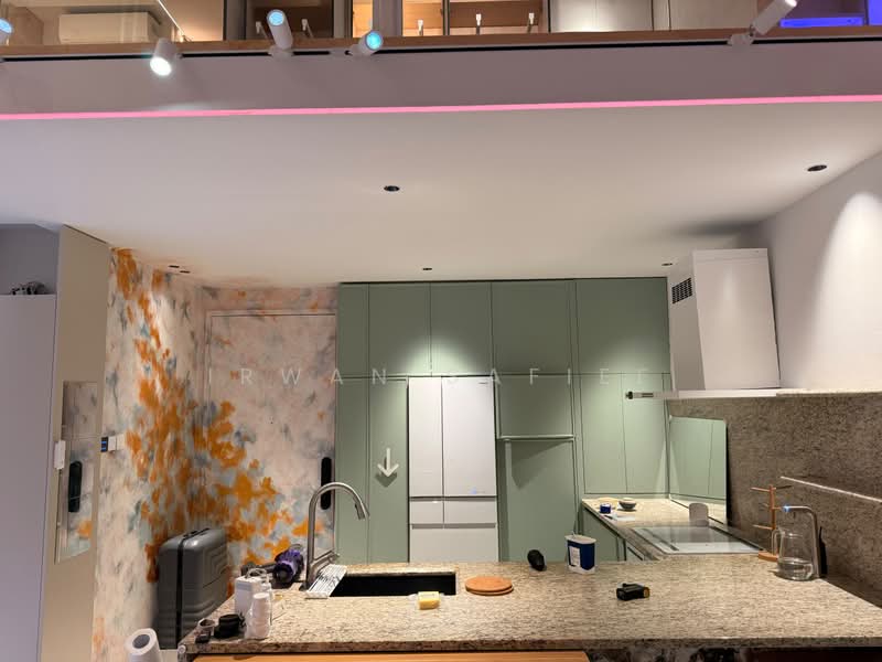 Regency Suites, 36 Kim Tian Road, 2 Bedrooms, 1,055 sqft, Apartment For Rent, by IRWAN SAFIEE, 500232069 - Kitchen - PropertyGuru.com.sg