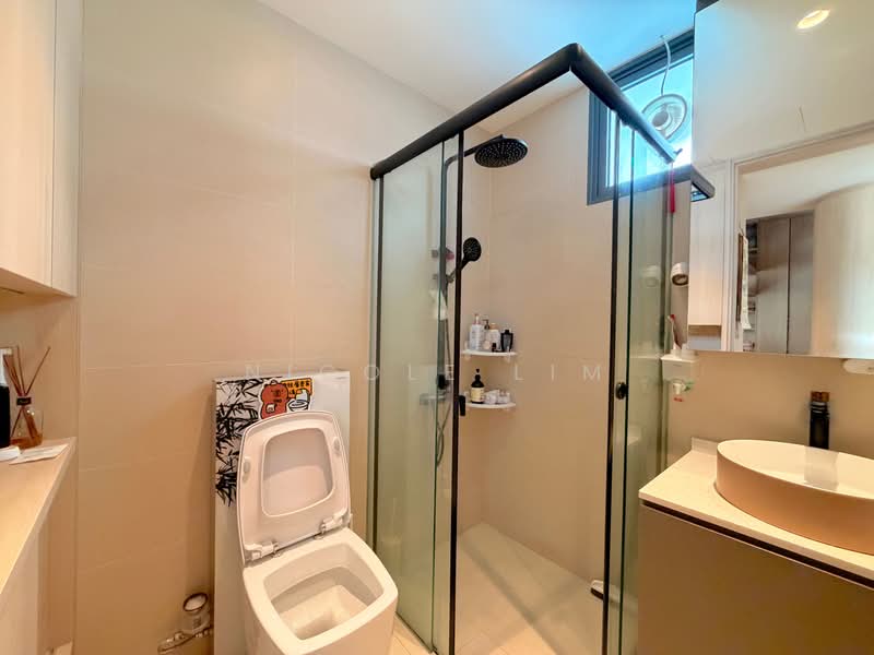 Watertown, 69 Punggol Central, 1 Bedroom, 603 sqft, Condominium For Sale, by Nicole Lim, 500232072 - Bathroom - PropertyGuru.com.sg