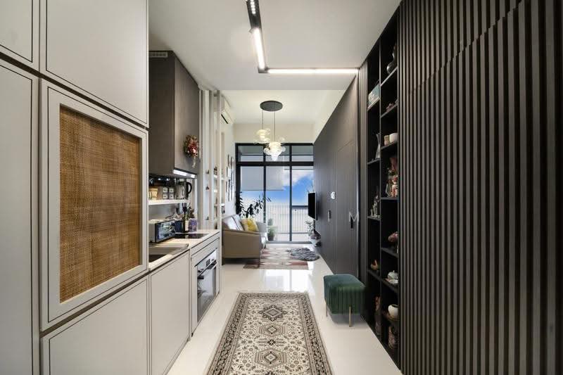Spottiswoode Suites, 16 Spottiswoode Park Road, Chinatown / Tanjong Pagar, 2 Bedrooms, 581 sqft, Condominium For Sale, by Luke Lim, 500232075 - Living Room - PropertyGuru.com.sg