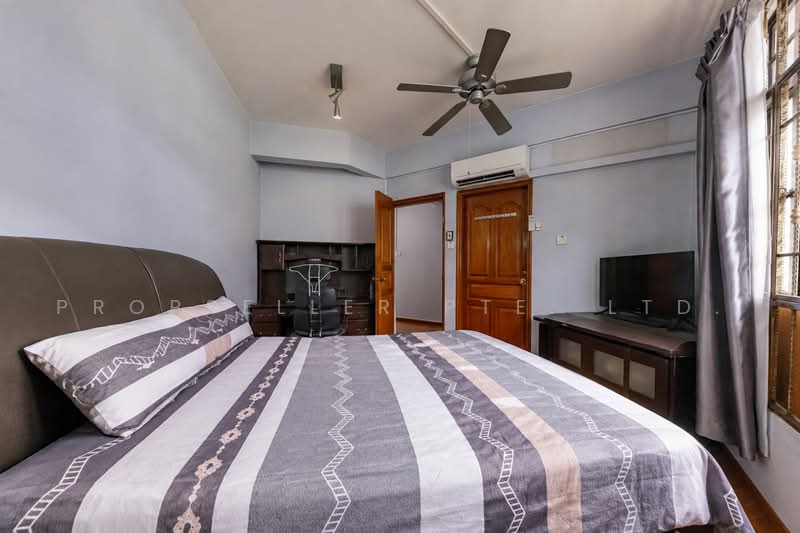 Semi D in D21 Upper Bukit Timah, , 4 Bedrooms, 2,868 sqft, Semi-Detached House For Sale, by Wes Teo, 500232085 - Bedroom - PropertyGuru.com.sg
