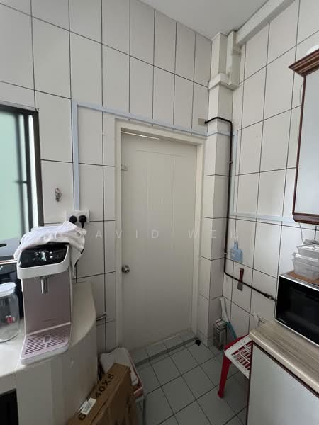 Lion Towers, 2 Essex Road, 3 Bedrooms, 1,800 sqft, Condominium For Rent, by David Wee, 500232090 - Kitchen - PropertyGuru.com.sg